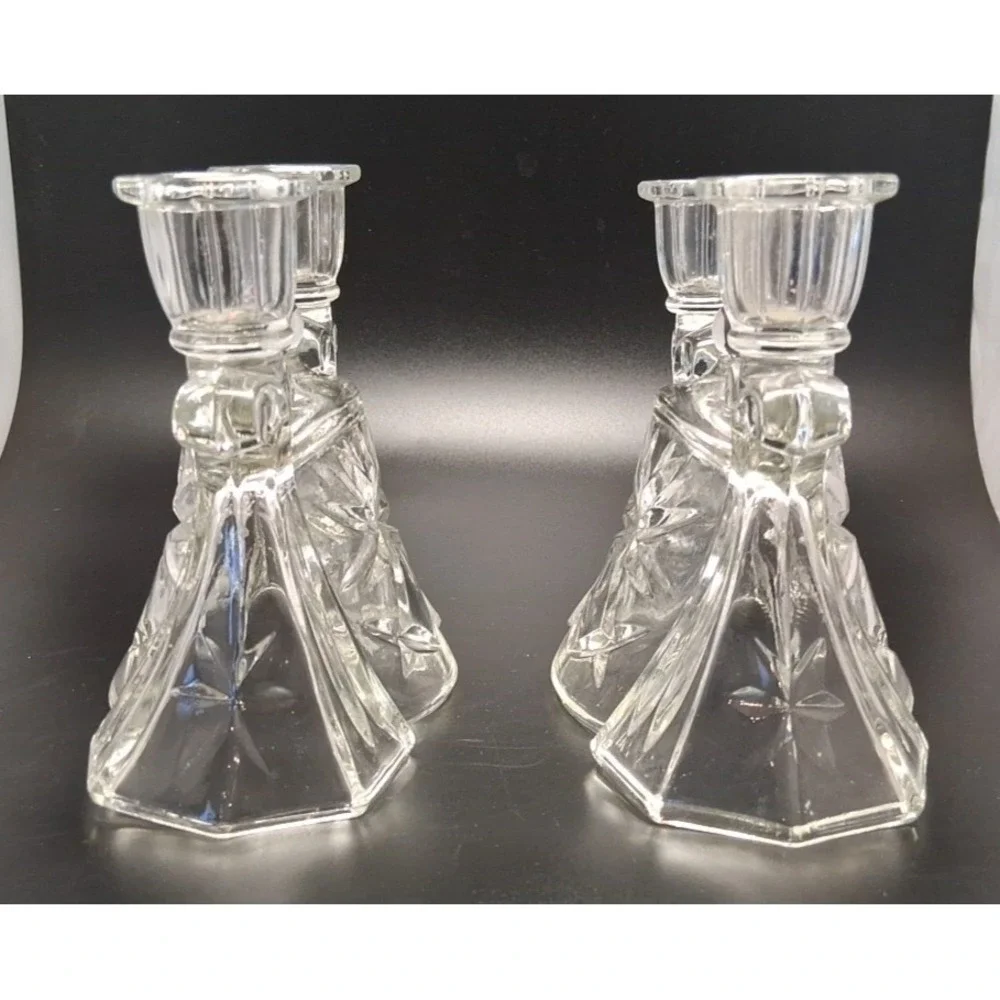 2 Anchor Hocking Early American‎ Prescut Candle Holders